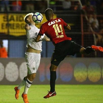 Duelo entre Sport e Atlético, na Ilha do Retiro, vale pela oitava rodada do Brasileirão