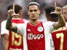 Manchester United fica perto de fechar com Antony