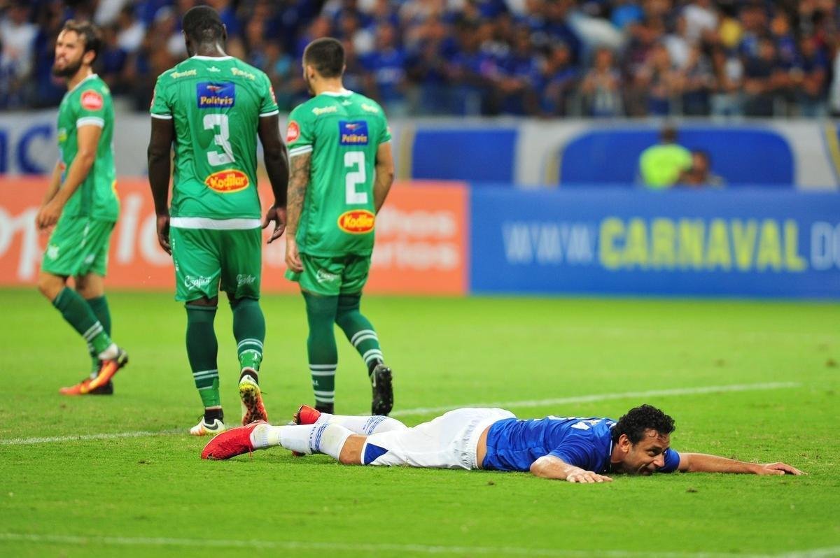 Goleiro Felipe, do Uberlndia, parou Fred em lances incrveis no Mineiro