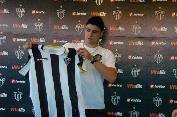 Pedro Oldoni - Foi contratado em 2009 pelo Atltico aps passagem pelo Real Valladolid, da Espanha, e tambm no conseguiu ter destaque. Foram apenas cinco jogos, um pnalti perdido e nenhum gol marcado. 