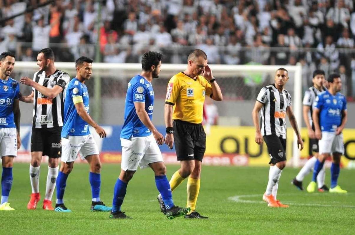 Atltico e Cruzeiro se enfrentaram em jogo do Brasileiro