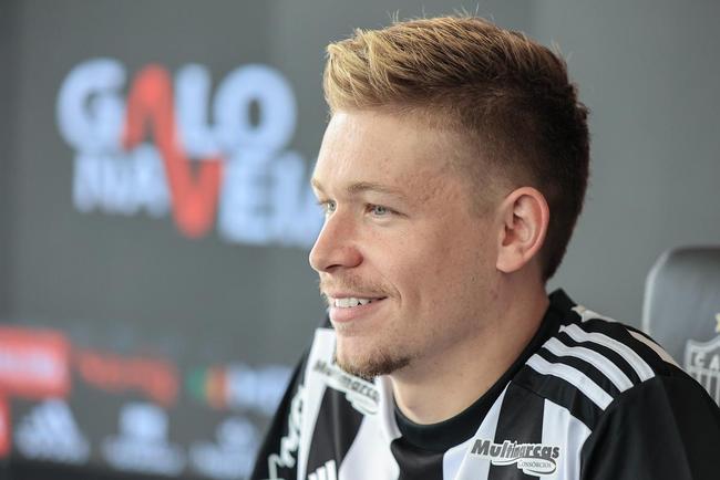 Bruno Fuchs é apresentado pelo Atlético