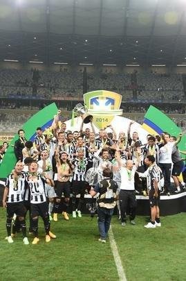 Imagens da deciso entre Cruzeiro e Atltico no Mineiro