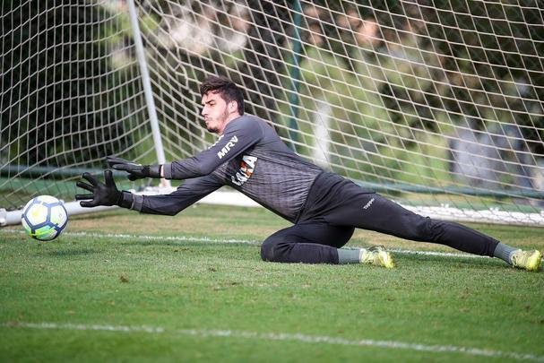 Fotos do último treino comandado por Thiago Larghi no Atlético
