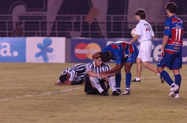 2005 - 6 vitrias, 4 empates e 11 derrotas - 34,92%