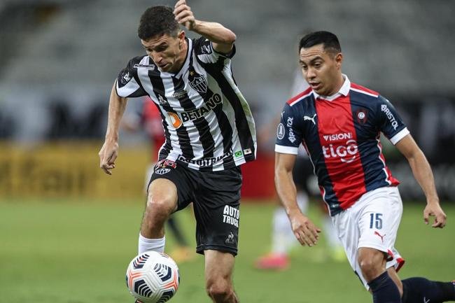 Fotos do jogo entre Atl�tico e Cerro Porte�o-PAR, no Mineir�o, em Belo Horizonte, pelo Grupo H da Copa Libertadores