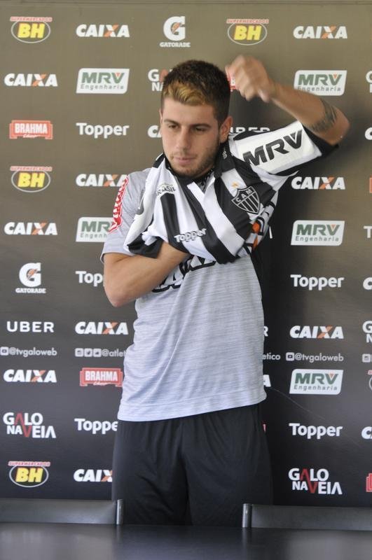 Veja fotos da apresentao de Toms Andrade no Atltico