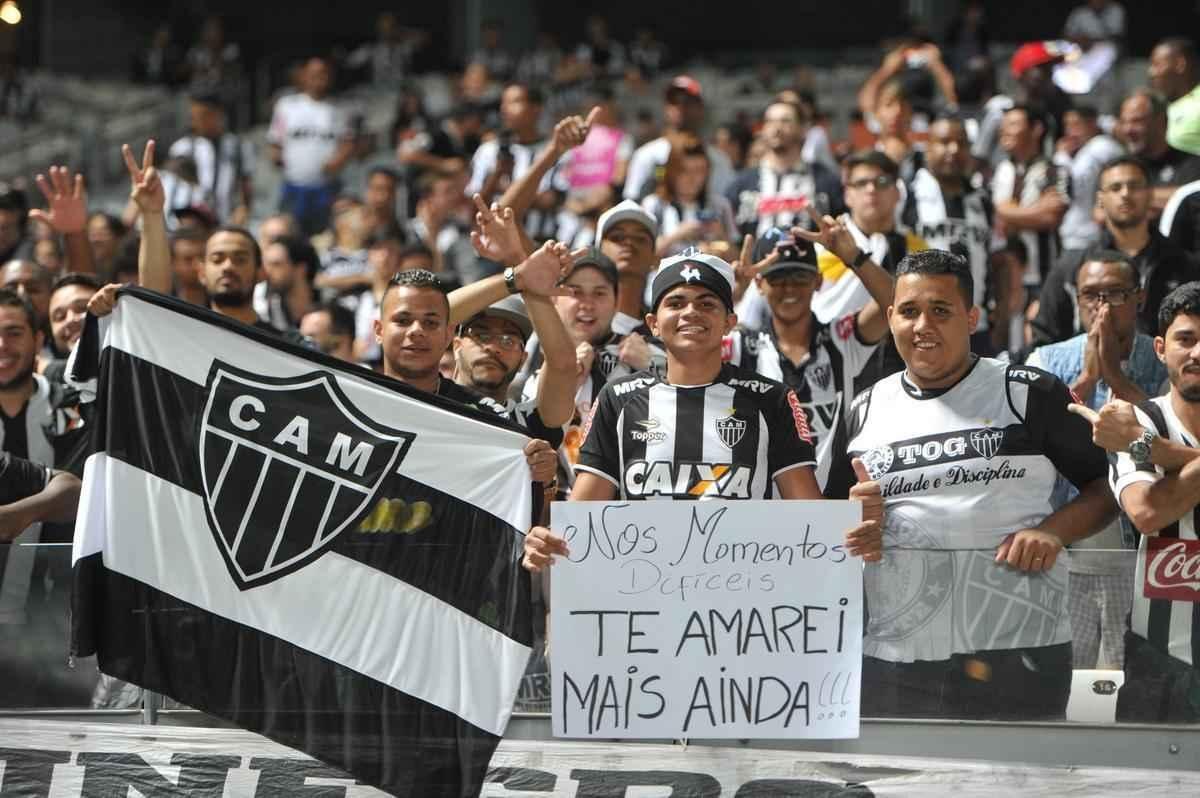 Torcida do Galo acompanhou o duelo entre o Alvinegro e o Jorge Wilstermann, no Mineiro