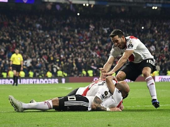 Em contra-ataque mortal, Pity Martínez fechou vitória do River sobre Boca, de virada, na final da Libertadores