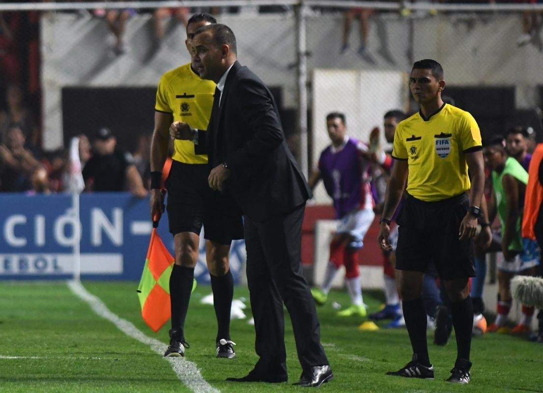 Galo foi batido pelo Unin em Santa F, na Argentina