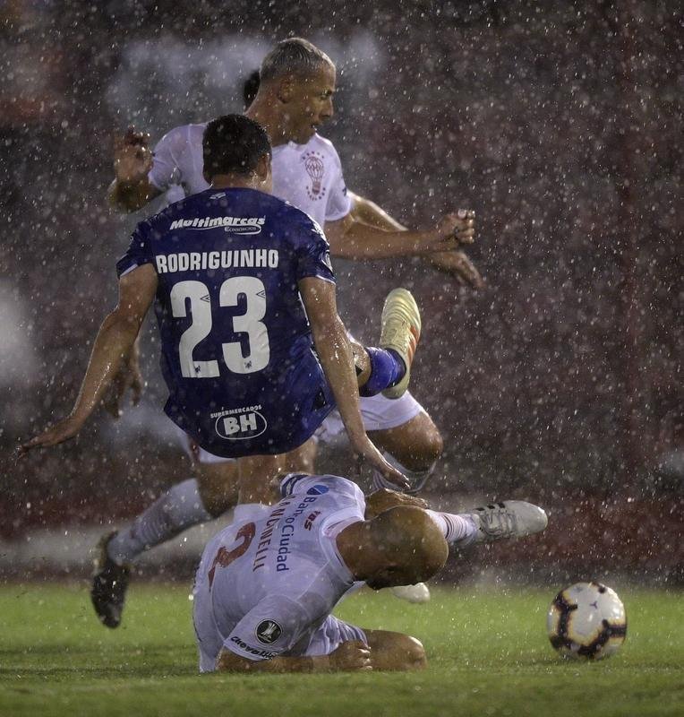 Cruzeiro venceu Huracn por 1 a 0 com gol de Rodriguinho
