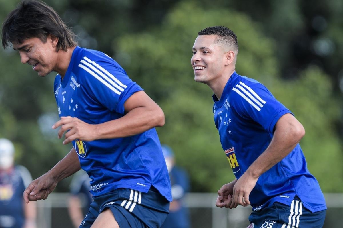 Fotos do treino do Cruzeiro desta quinta-feira, 19/11, na Toca da Raposa II