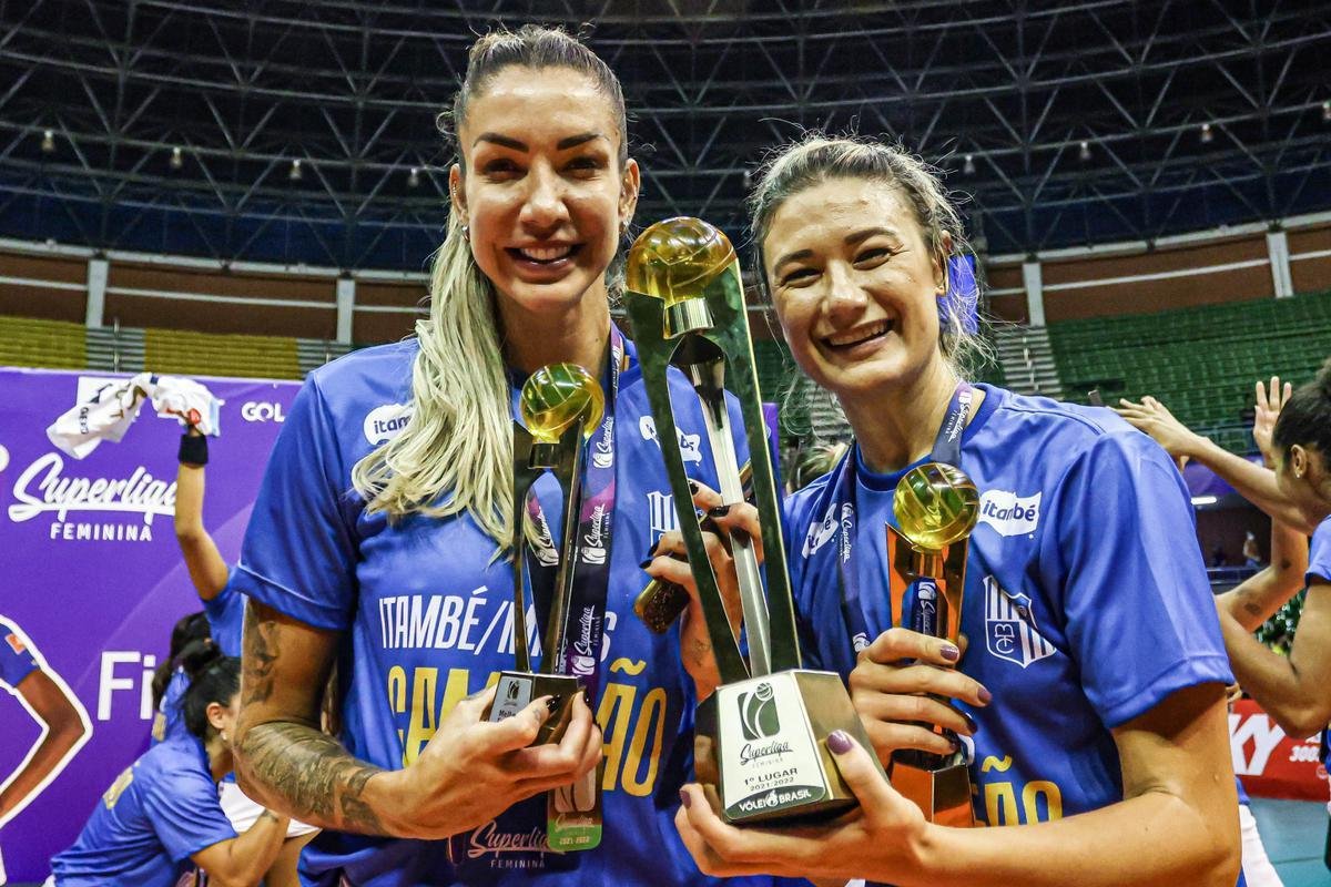 Minas faturou o tri seguido da Superliga: Thaisa e Neri Ozsoy foram destaques