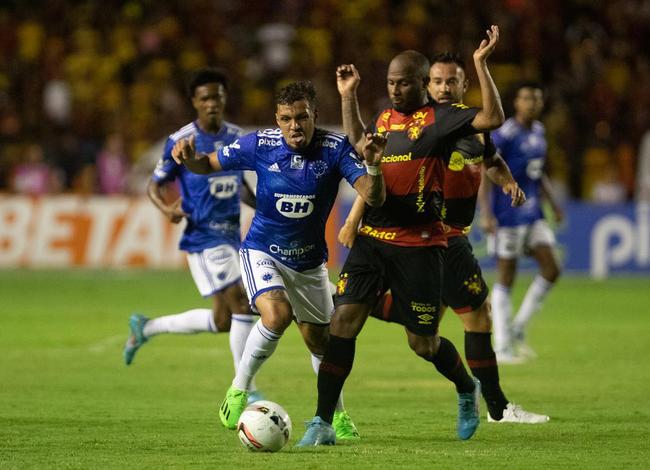 Cruzeiro foi batido pelo Sport por 3 a 1 na Ilha do Retiro pela Série B