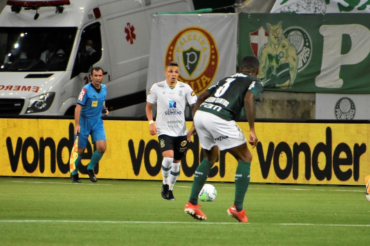 Palmeiras e Amrica se enfrentaram nesta quarta-feira (23), em partida de ida das semifinais da Copa do Brasil. O confronto foi realizado no Allianz Parque, em So Paulo. Na prxima quarta-feira (30), as equipes se reencontram no Independncia, em Belo Horizonte, s 21h30.