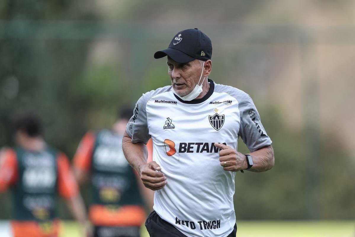 Aps a eliminao na Libertadores diante do Palmeiras, jogadores do Atltico se reapresentaram na Cidade do Galo e realizaram treinamento visando o duelo contra o Internacional, pelo Campeonato Brasileiro