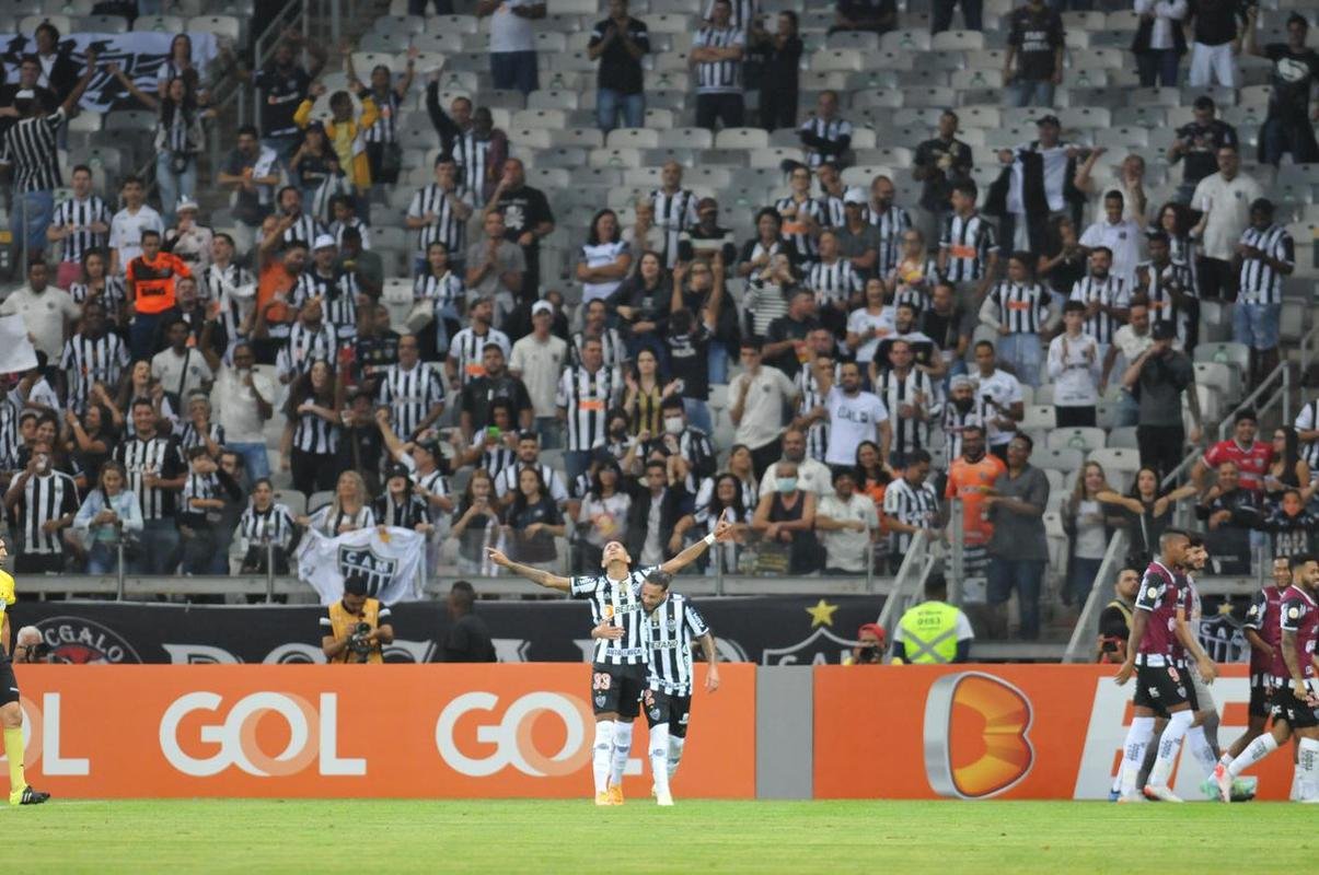 Fotos do jogo entre Atltico e Santos, no Mineiro, em Belo Horizonte, pela 11 rodada do Campeonato Brasileiro
