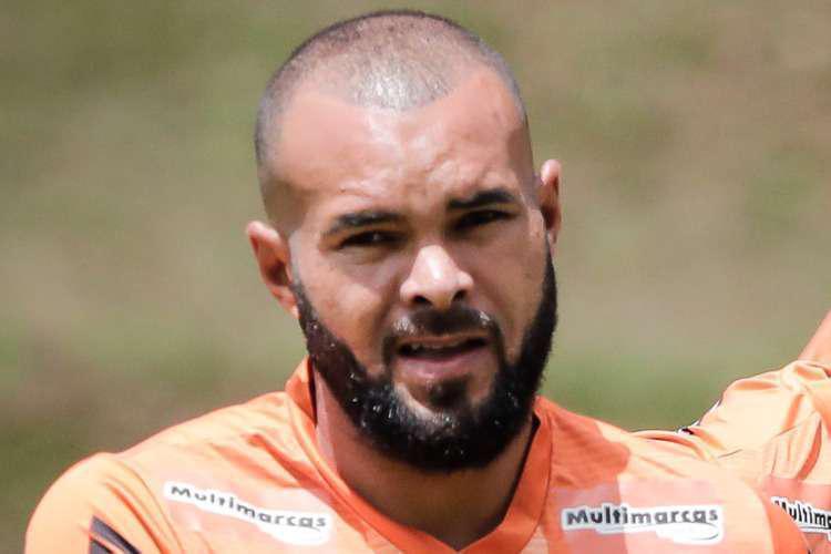 Zé Welison foi emprestado ao Botafogo