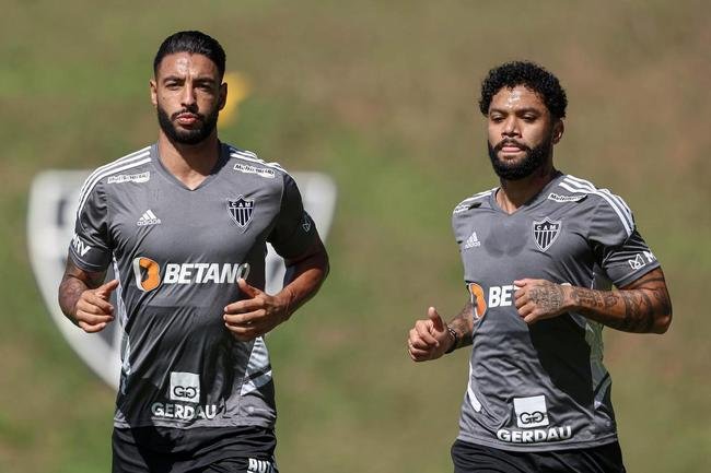 Fotos do treino do Atl�tico na Cidade do Galo nesta quinta-feira (7). Jair fez atividades com bola, mas pouco contato, enquanto Keno fez trabalhos leves com bola e corridas em campo.