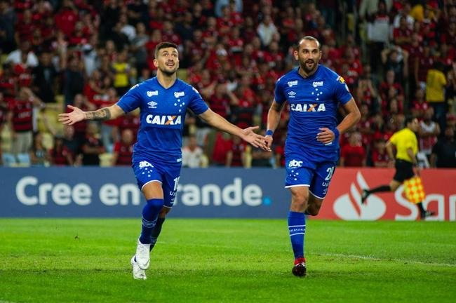 Fotos da vit�ria do Cruzeiro sobre o Flamengo por 2 a 0, nesta quarta-feira, no Maracan�. Gols de Arrascaeta e Thiago Neves garantiram ao time celeste vantagem nas oitavas de final da Copa Libertadores