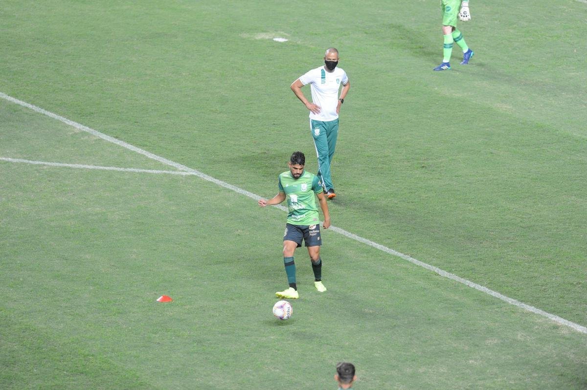 Fotos do jogo entre Amrica e Sampaio Corra, no Independncia, em Belo Horizonte, pela 27 rodada da Srie B do Campeonato Brasileiro