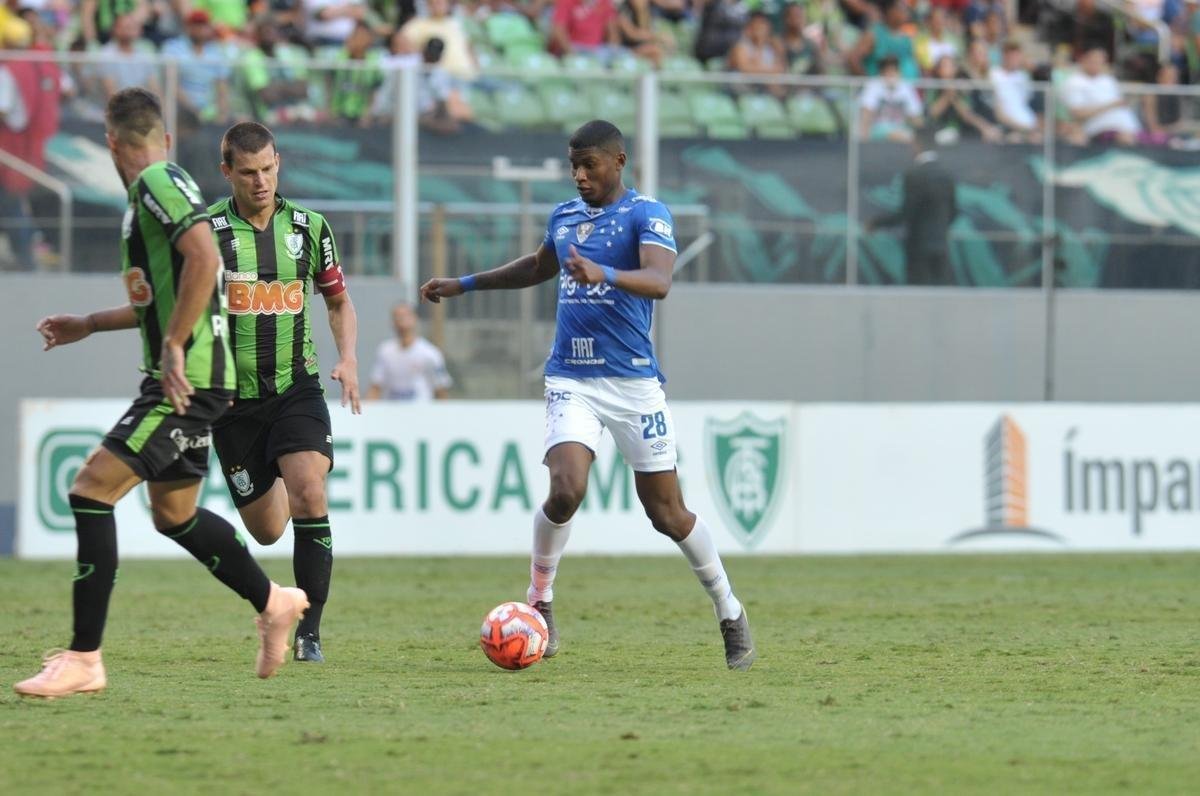 Confira fotos da partida pela semifinal do Campeonato Mineiro
