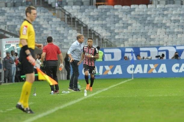 Fotos do jogo entre Cruzeiro e So Paulo