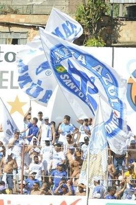 Torcidas de Cruzeiro e Guarani lotaram estdio Fario e casas do entorno, em Divinpolis, para assistir ao duelo de abertura do Campeonato Mineiro 2019