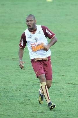 Paulo Henrique - 2012 - 3 jogos / 0 gols