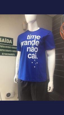 Torcedores rivais fazem memes com o rebaixamento celeste