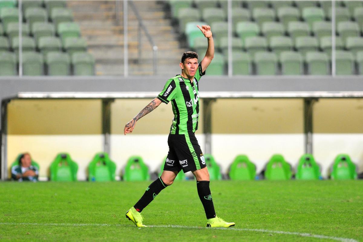 Amrica vence o Bragantino no Independncia e entra no G4 da Srie B