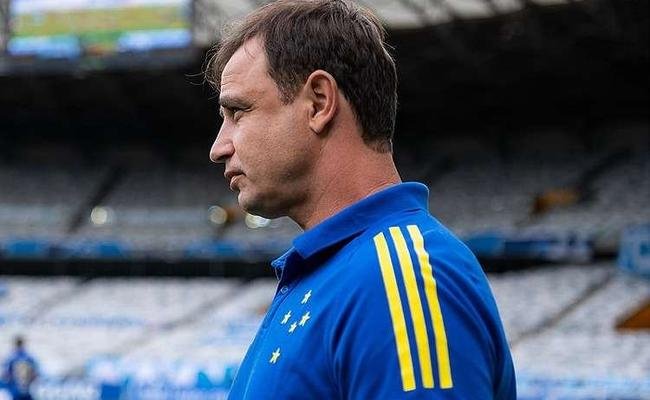 Felipe Concei��o assumiu o comando do Remo