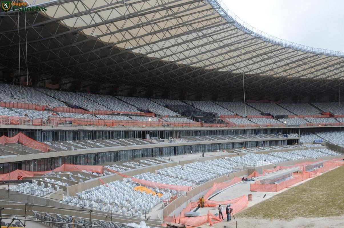 14/11/2012 - Reforma do Mineiro praticamente concluda no interior e no exterior