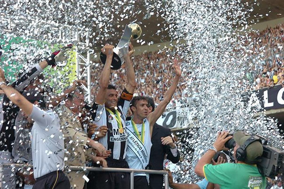 Atltico disputou uma Srie B, em 2006, e foi campeo voltando  diviso de elite logo de cara 