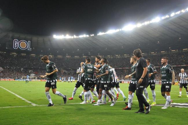 Torcida do Atltico lotou o Mineiro no jogo contra o Grmio e bateu recorde de pblico no Campeonato Brasileiro