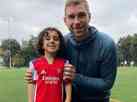 Menino de 5 anos se torna jogador mais novo a assinar com o Arsenal