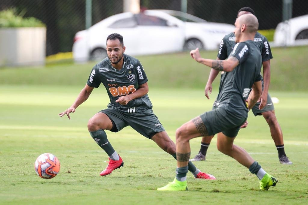 Fotos do treino do Atltico