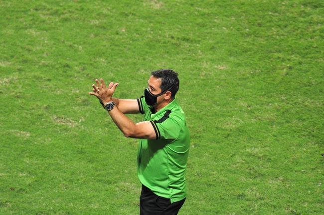 Fotos do jogo entre Amrica e So Paulo, no Independncia, em BH, pela ltima rodada do Campeonato Brasileiro de 2021