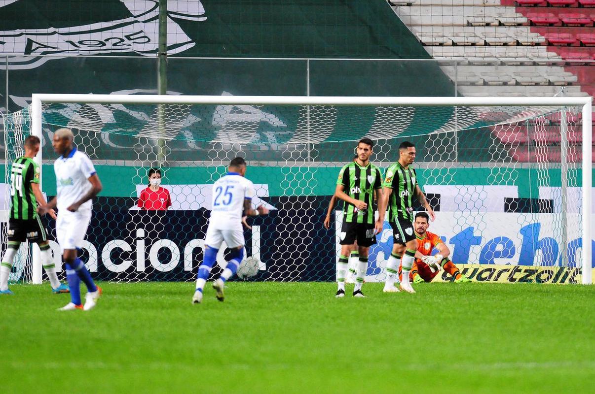 Amrica e Ava se enfrentaram no Independncia pela 20 rodada da Srie A do Campeonato Brasileiro