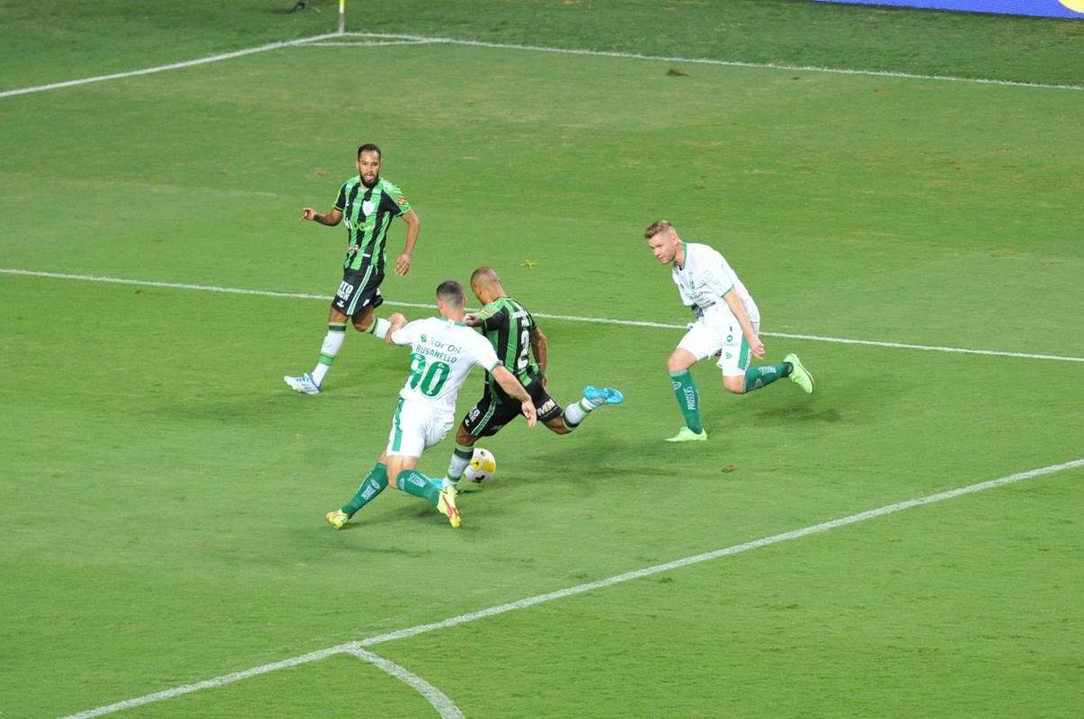 Neste sbado (16), o Amrica mediu foras com o Juventude no Estdio Independncia, em Belo Horizonte. A partida foi vlida pela 2 rodada da Srie A do Campeonato Brasileiro.