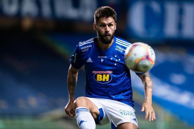 Rafael Sobis chegou ao Cruzeiro em novembro de 2020 e foi o artilheiro do time na temporada, com seis gols em 16 jogos. 
