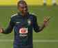Vilo na Rssia, Fernandinho ganha apoio para quartas da Copa Amrica