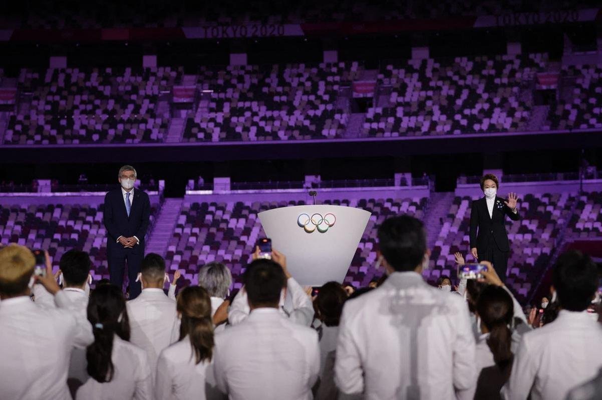 Imagens da cerimnia de abertura dos Jogos Olmpicos de 2020, no Estdio Olmpico de Tquio