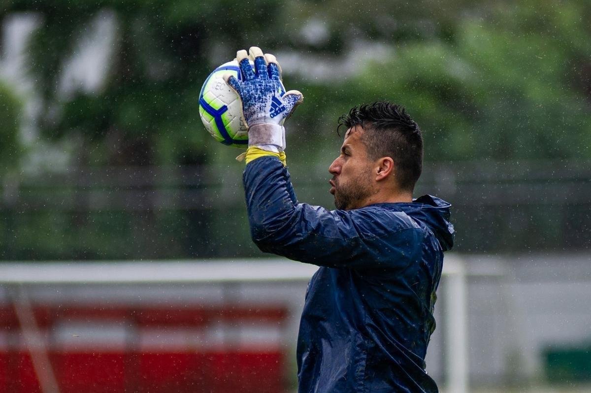 Imagens do treinamento do Cruzeiro no Rio de Janeiro
