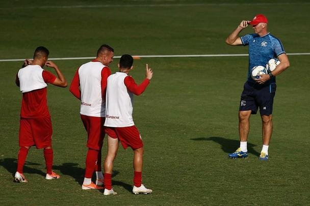 Timbu trocou o CT Wilson Campos pelo estádio dos Aflitos na tarde desta quarta-feira