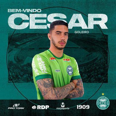 O Coritiba anunciou a contratação do goleiro César, que estava no Londrina