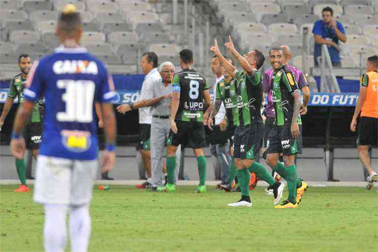 Cruzeiro defende larga vantagem em finais do Mineiro sobre o rival  Atlético-MG no atual século, cruzeiro