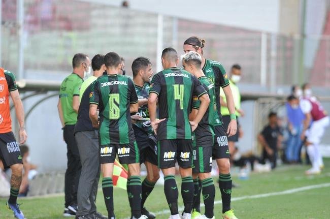 Fotos do clssico entre Amrica e Atltico, no Independncia, em BH, pela sexta rodada do Campeonato Mineiro
