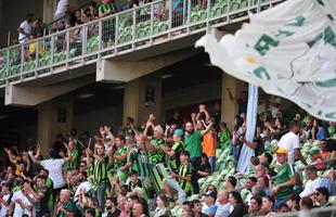 As torcidas de Amrica e Atltico no Independncia, durante o clssico pela 24 rodada do Campeonato Brasileiro