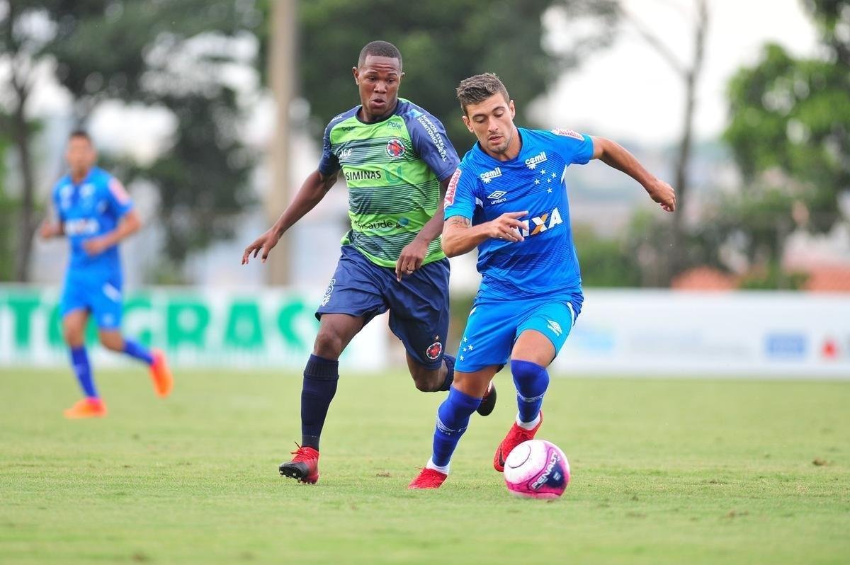 Imagens do jogo-treino entre Cruzeiro e Ipatinga, na Toca da Raposa II, nesta sexta-feira (12/01)